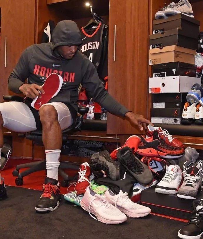 边路假动作 边路假动作