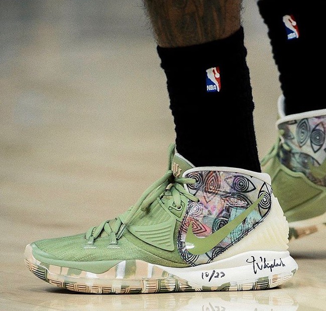 果断起脚提